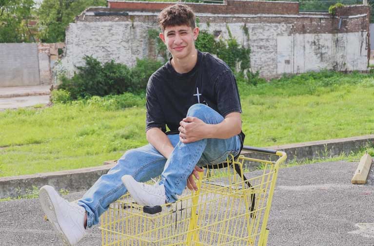 How Much Does Nidal Wonder Weight